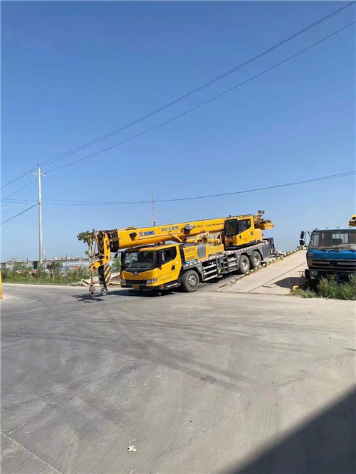 爱辉区吊车作业时，可能会产生哪些额外收费项目？