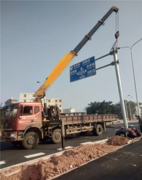 爱辉区设备吊装租赁吊车要用多大吊车